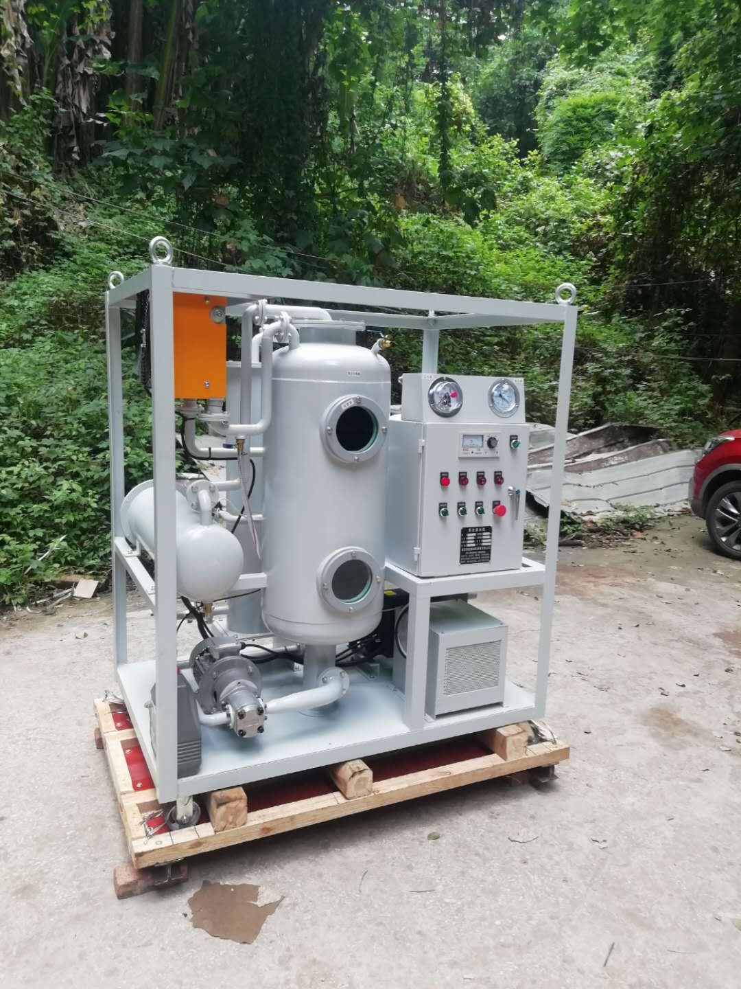 抗燃油真空濾油機起運上海港出口孟加拉國